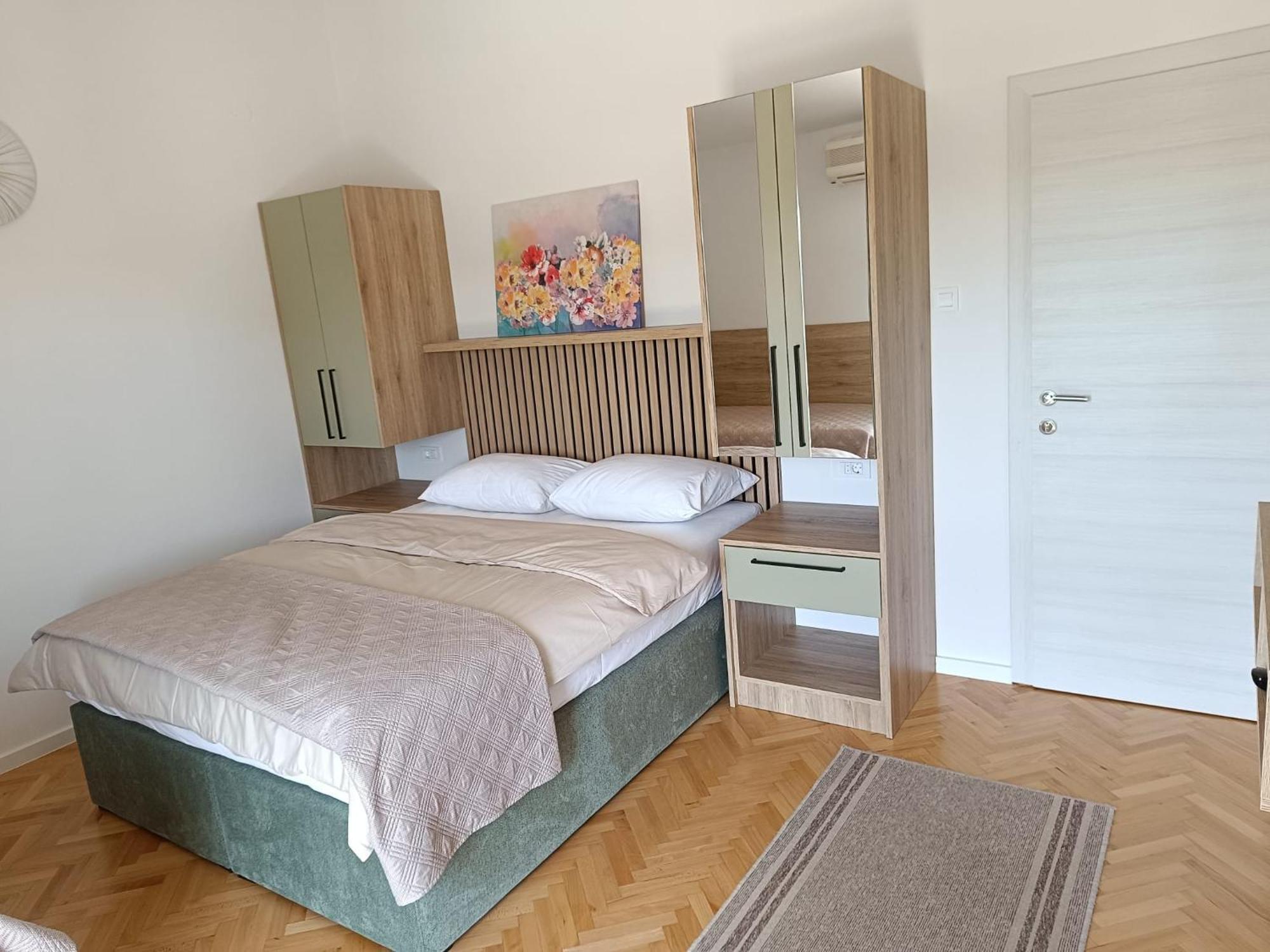 סטאריגרד-פקלניצה Diana Rooms And Apartments חדר תמונה